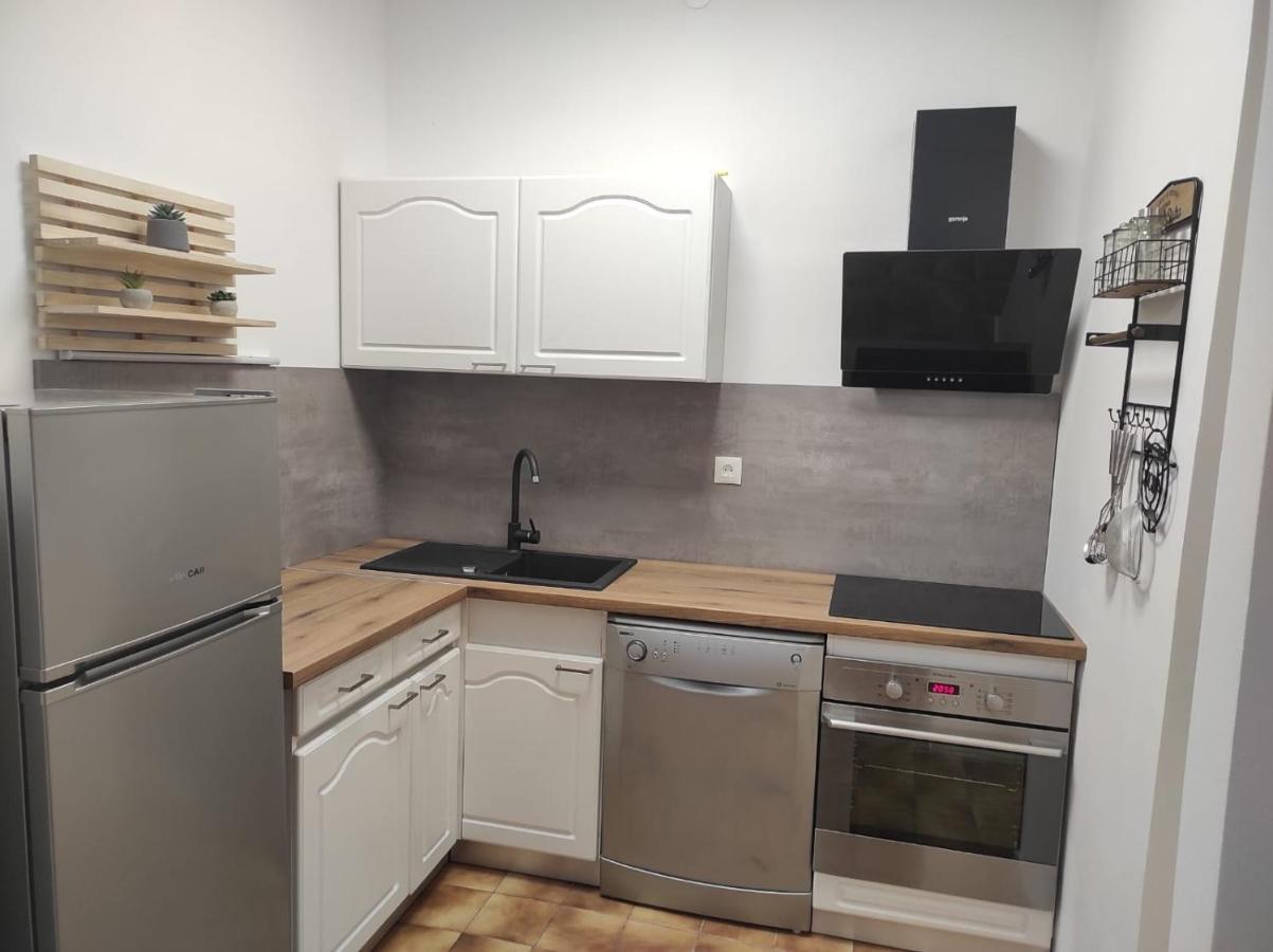 Apartment Ivano Vodice Kültér fotó