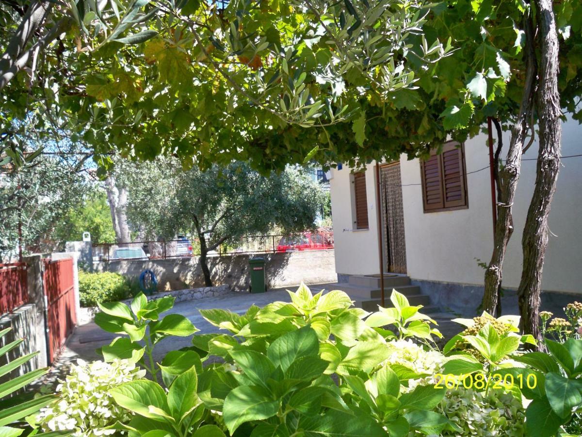 Apartment Ivano Vodice Kültér fotó